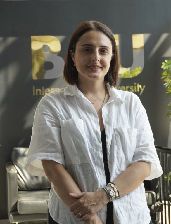 ხატია დოლიძე
